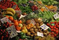 istanbul-market-vegetables-fruit-989961.jpg