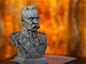 bust-jozef-pilsudski-chief-652562.jpg